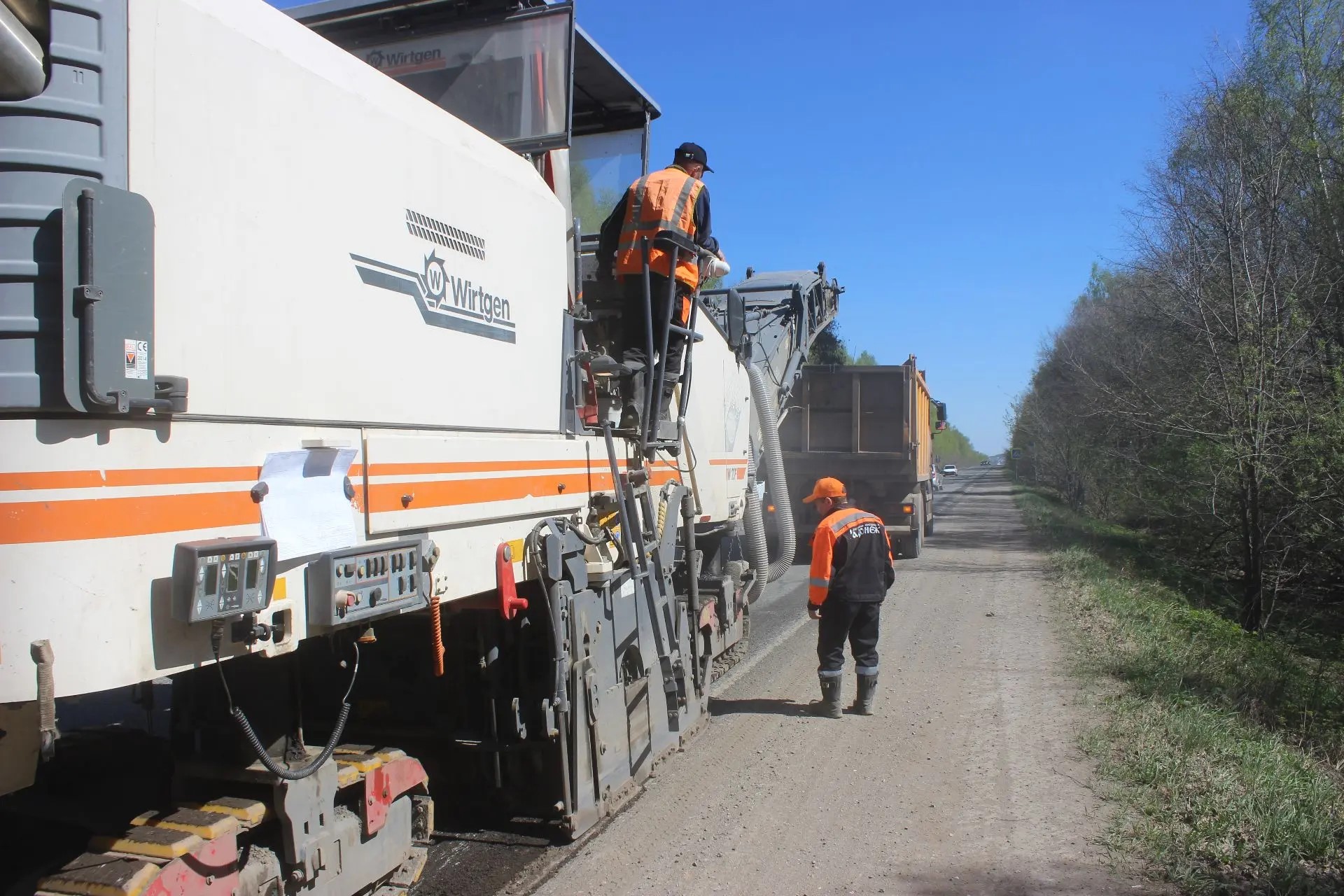 e4236ab1 fb8e 43a0 aaa6 61c15f440151
